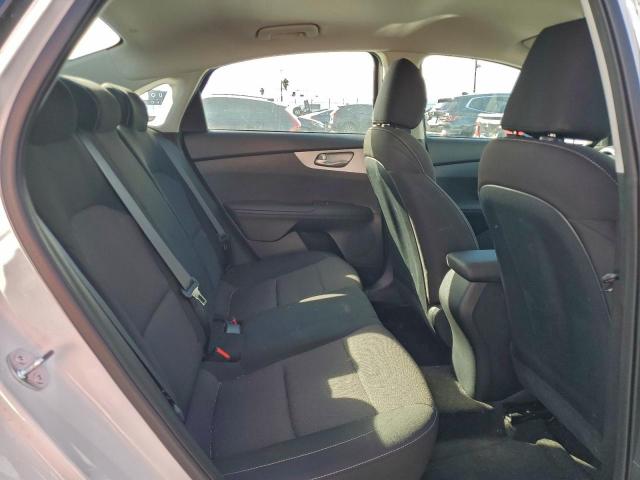 Kia Forte Lx Image 9