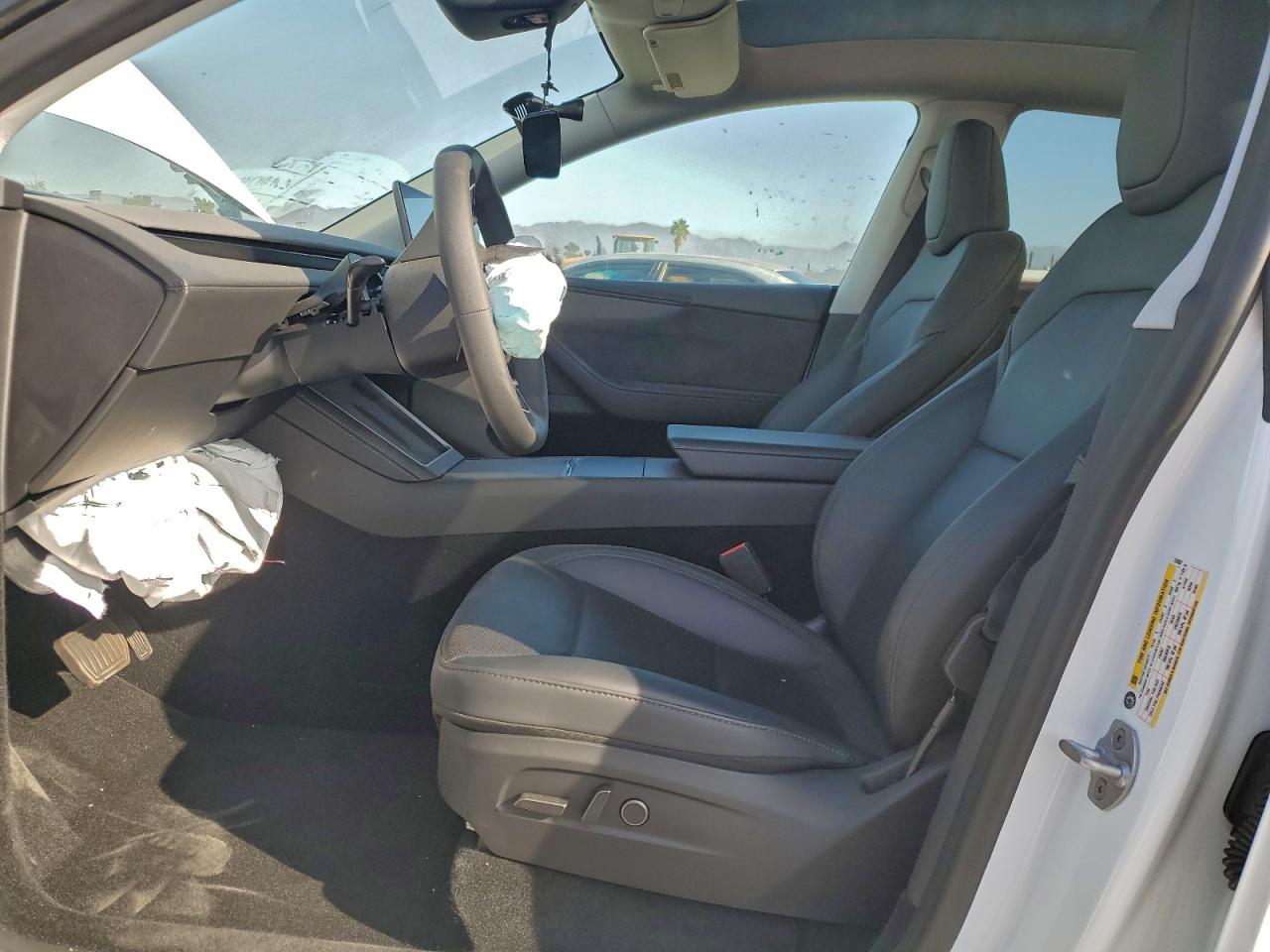 Tesla Model Y Image 12