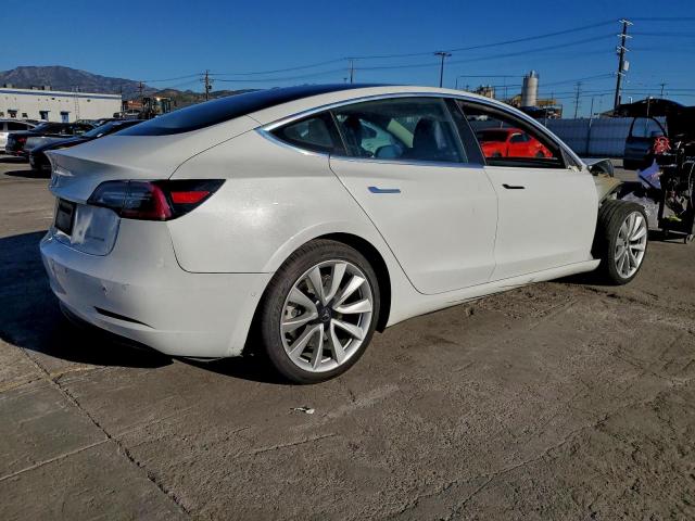 Tesla Model 3 Image 3