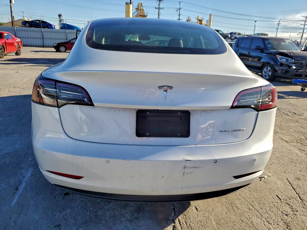 Tesla Model 3 Image 6