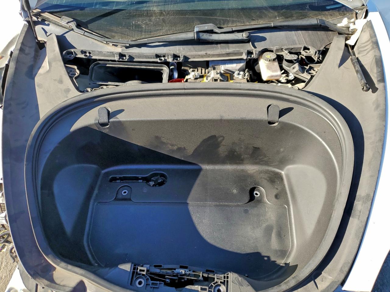 Tesla Model 3 Image 5