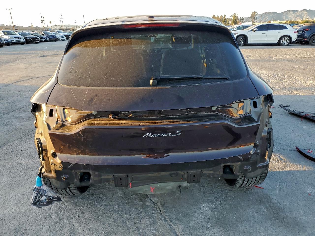 Porsche Macan S Image 4