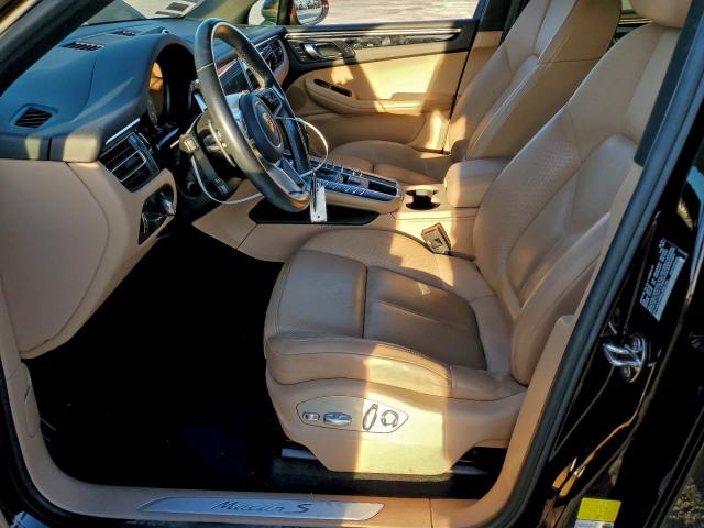 Porsche Macan S Image 8