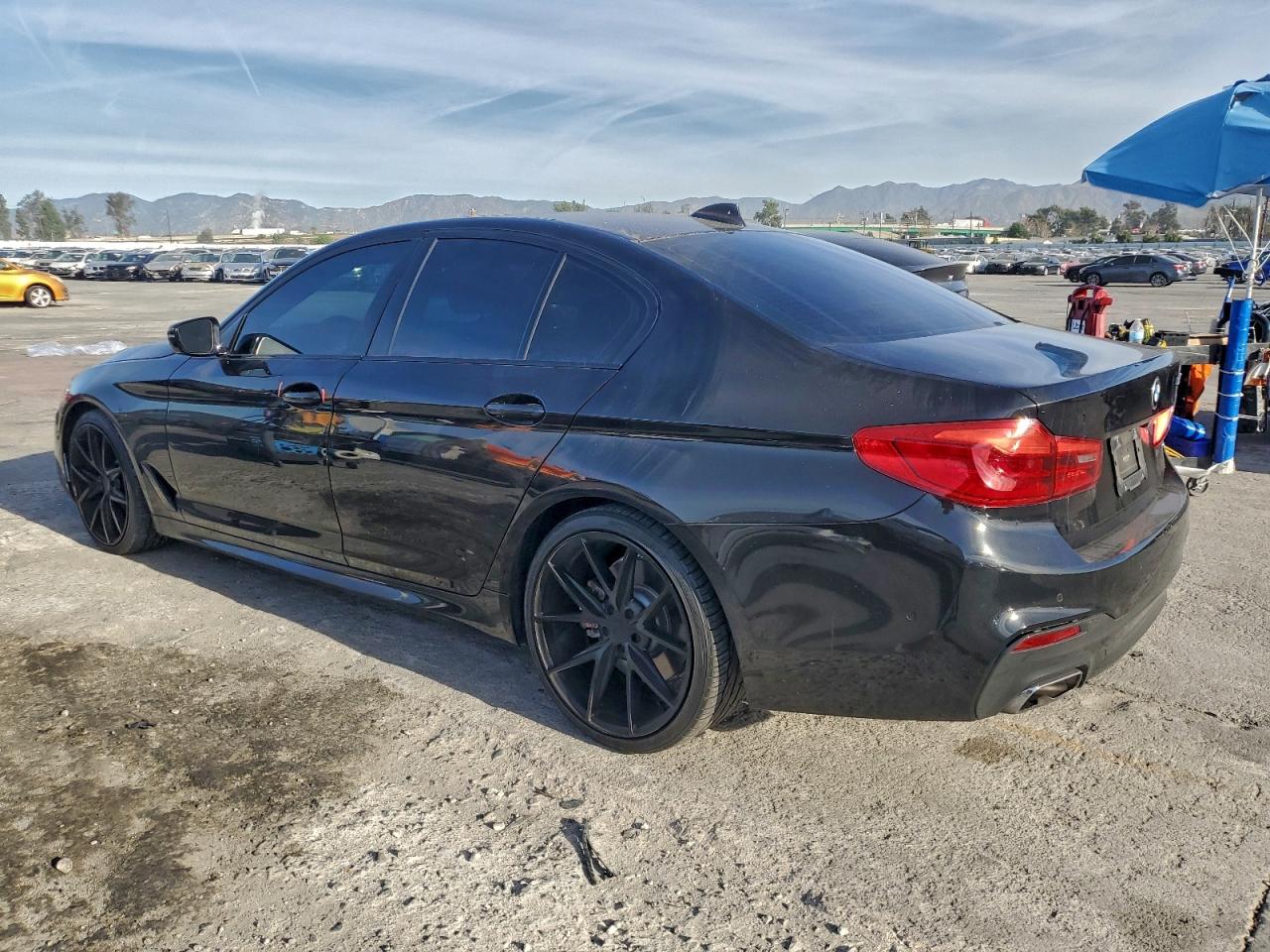 BMW 5 Series I Image 10