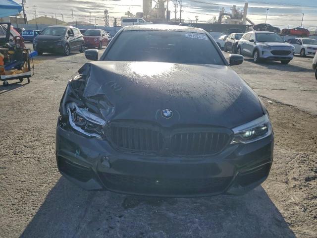 BMW 5 Series I Image 12