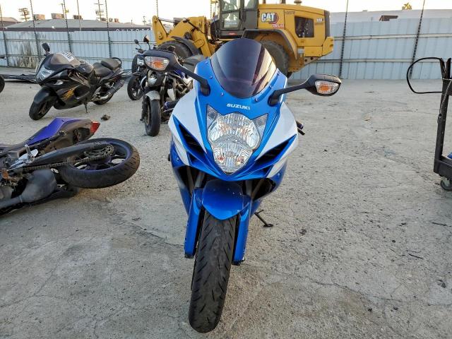 Suzuki Gsxr600 Image 2