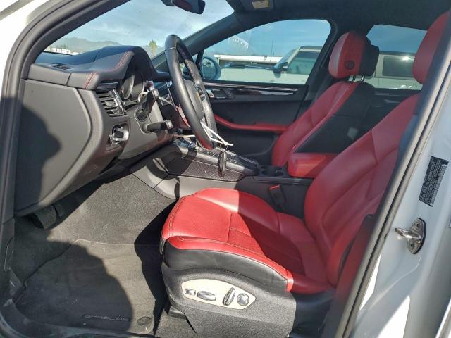 Porsche Macan Image 5