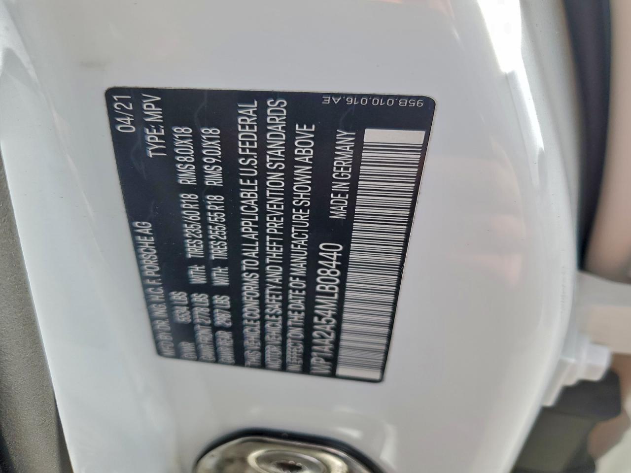 Porsche Macan Image 12