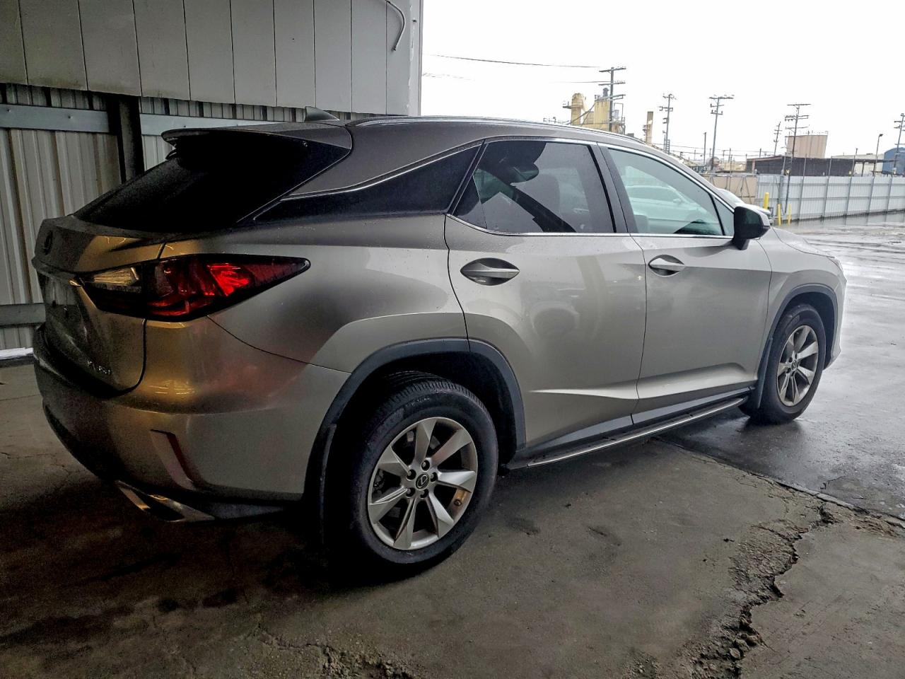 Lexus RX 350 Base Image 2