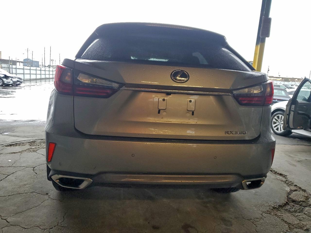 Lexus RX 350 Base Image 9