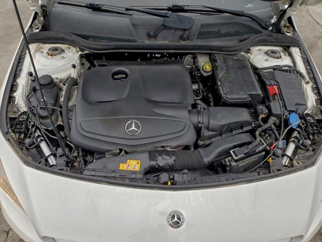Mercedes-Benz Cla-class 250 4matic Image 8