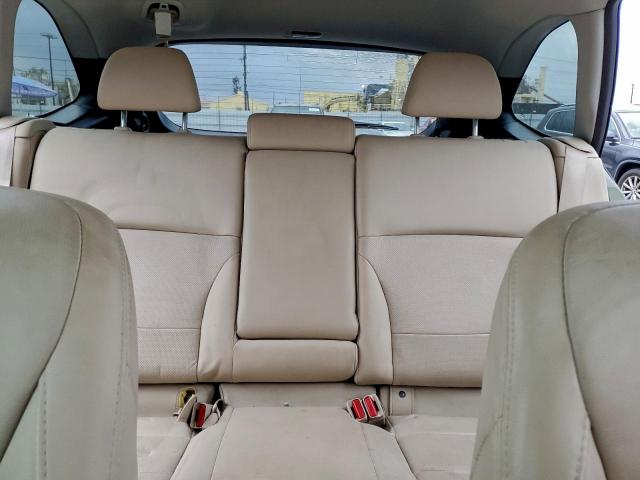 Subaru Outback 2.5i Limited Image 10