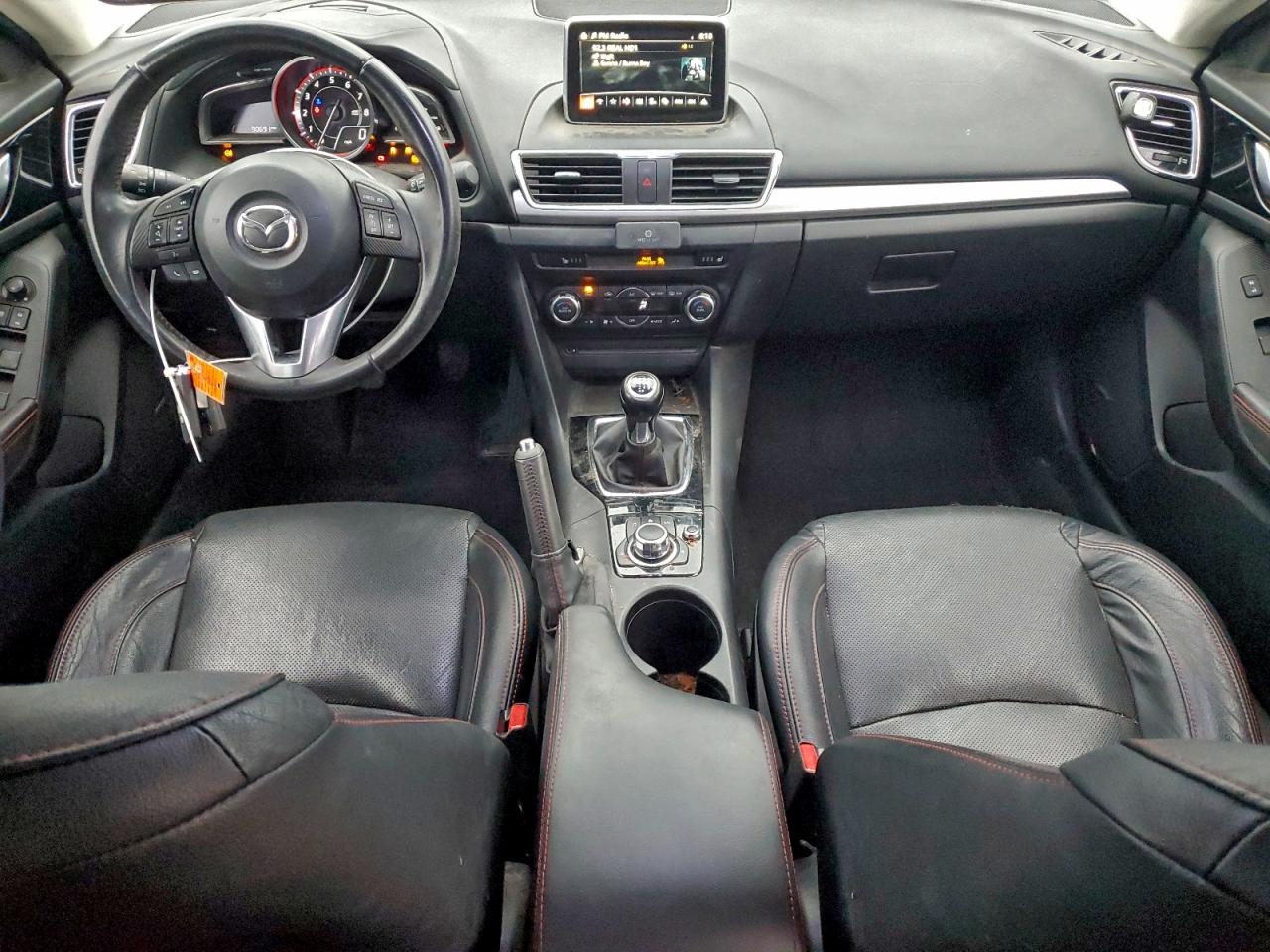 Mazda 3 Grand Touring Image 3