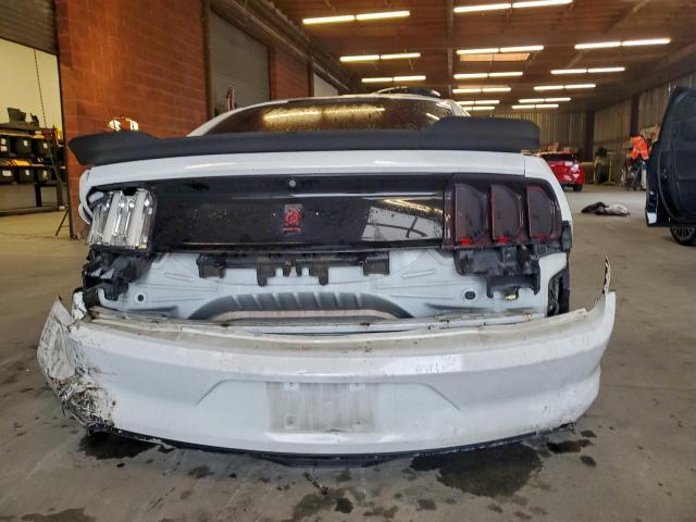 Ford Mustang Image 8