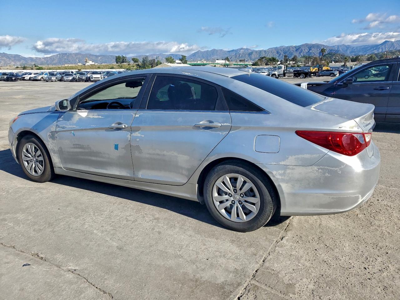 Hyundai SONATA Gls Image 12