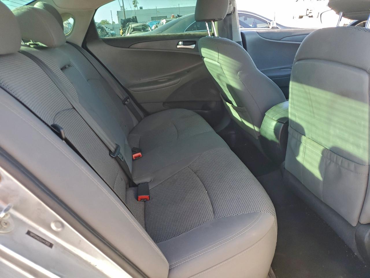 Hyundai SONATA Gls Image 7