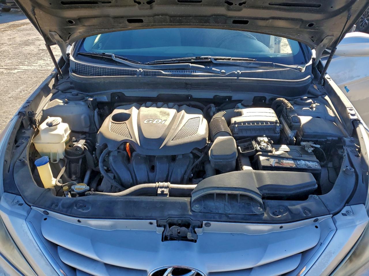 Hyundai SONATA Gls Image 8