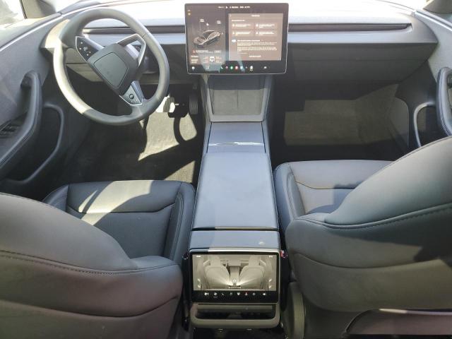 Tesla Model 3 Image 4