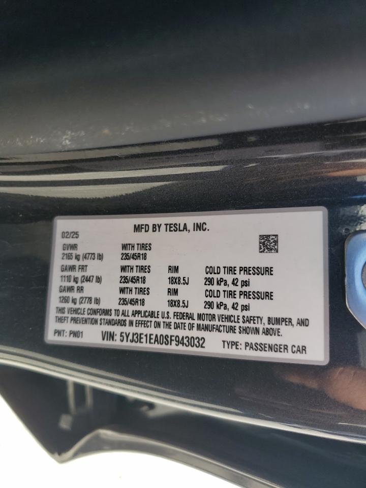 Tesla Model 3 Image 12
