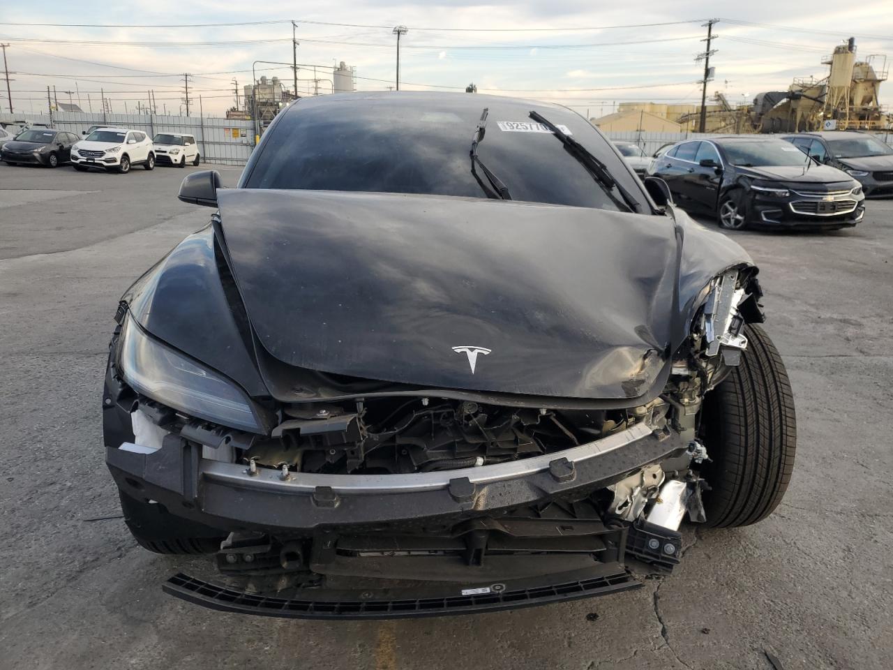 Tesla Model 3 Image 10