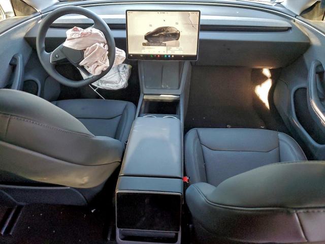 Tesla Model 3 Image 6