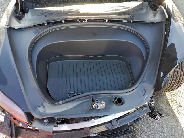 Tesla Model 3 Image 11