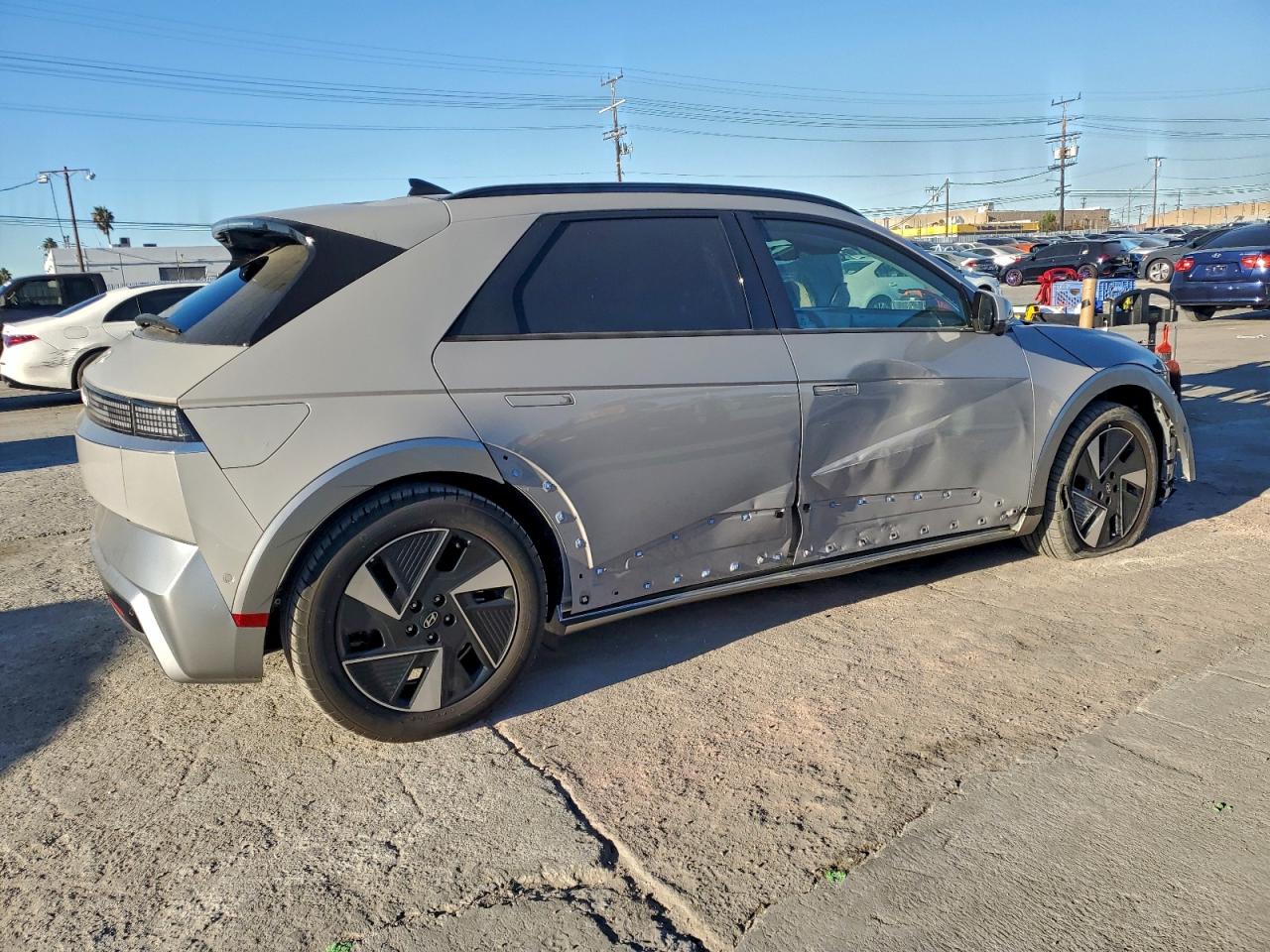 Hyundai Ioniq Limited Image 2