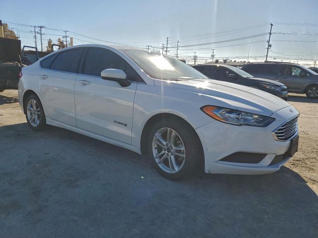 Ford Fusion Se Hybrid Image 2
