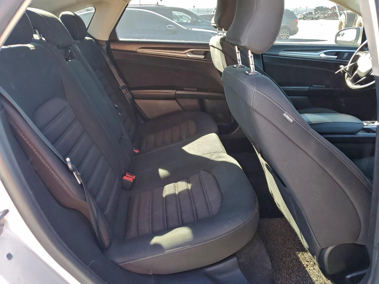 Ford Fusion Se Hybrid Image 12