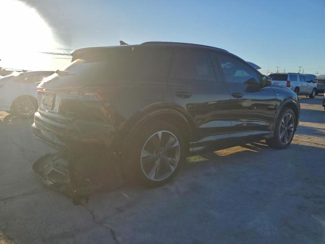 Audi Q4 Premium Plus Image 2