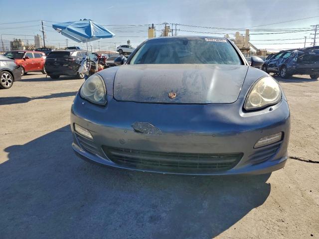 Porsche Panamera S Image 2