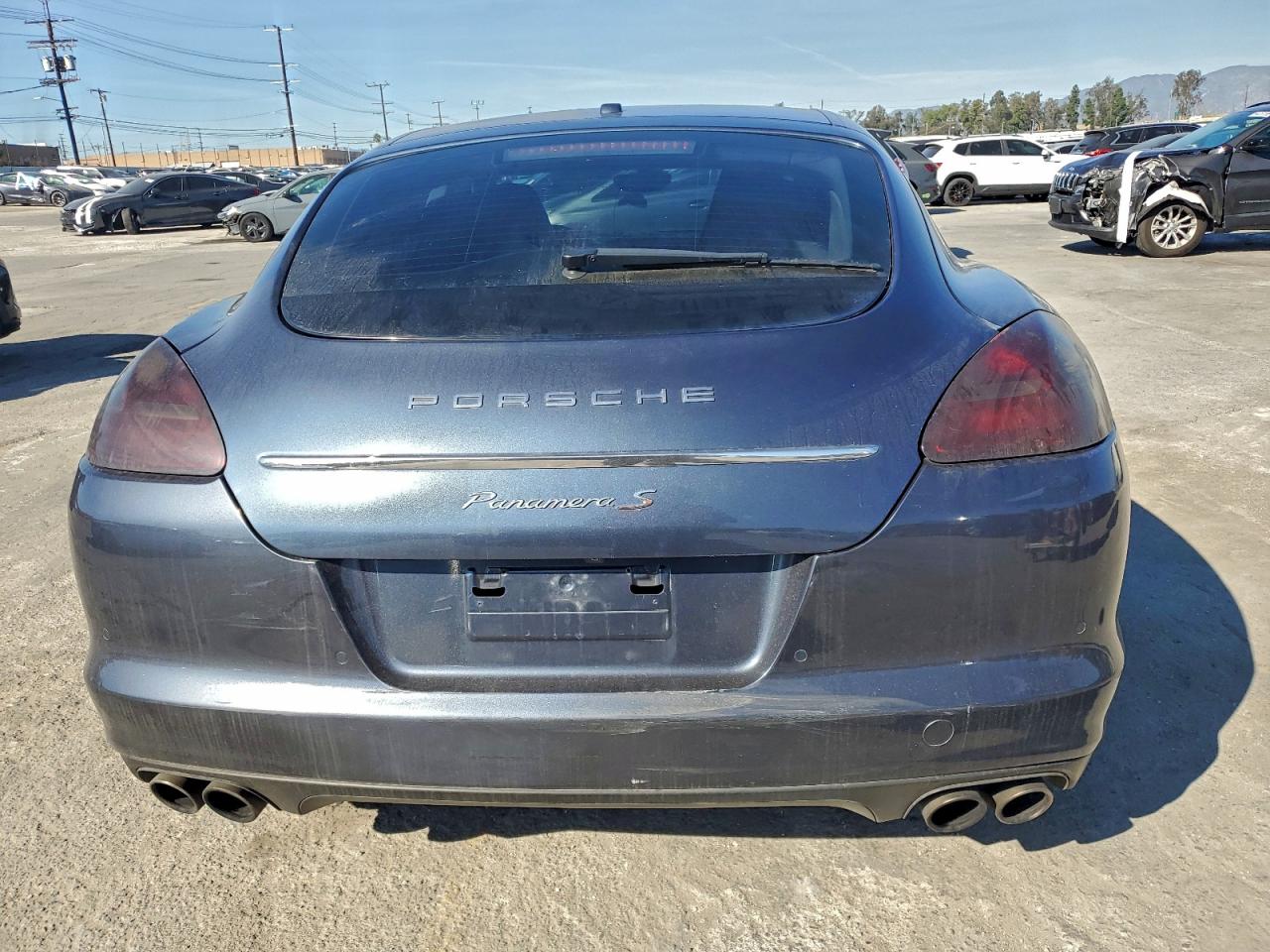 Porsche Panamera S Image 7