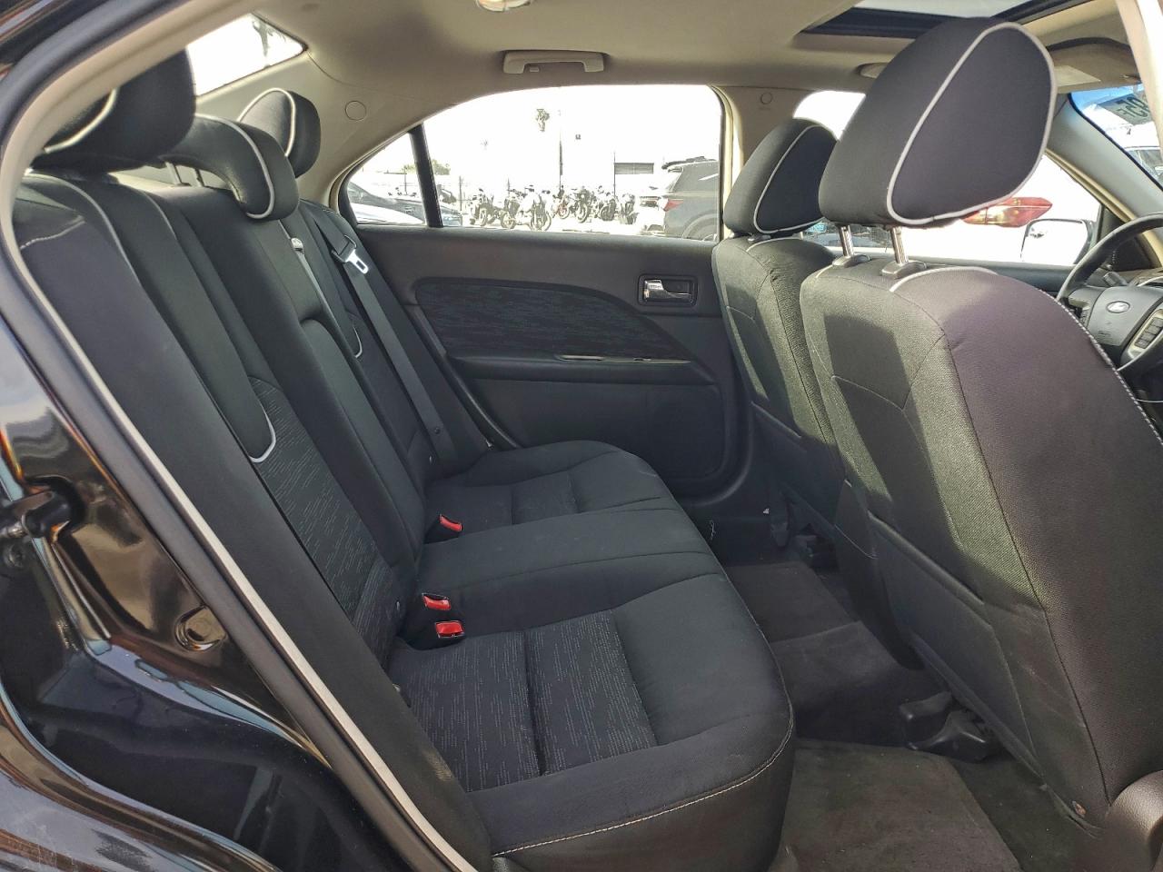 Ford Fusion Se Image 11