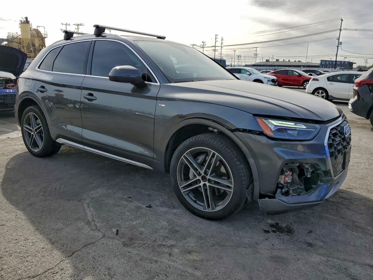 Audi Q5 Premium Plus Image 2