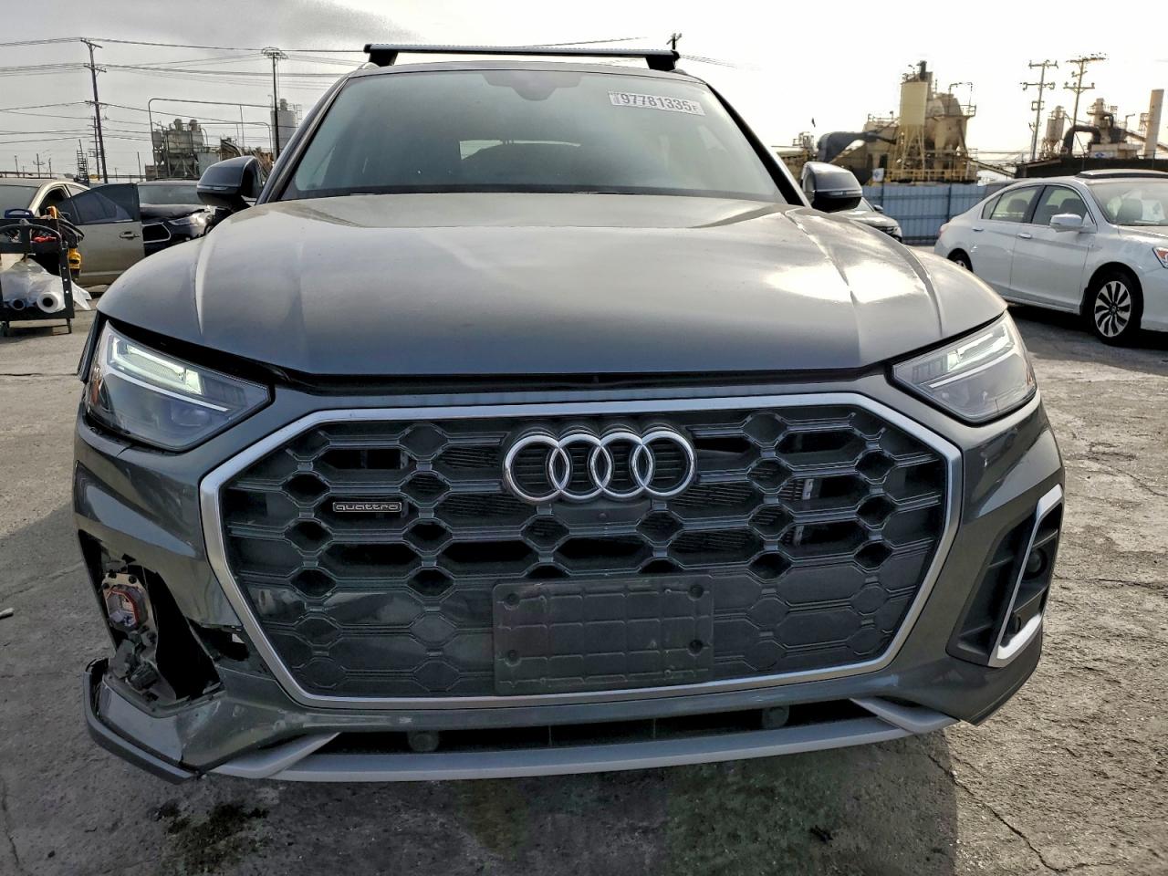 Audi Q5 Premium Plus Image 12