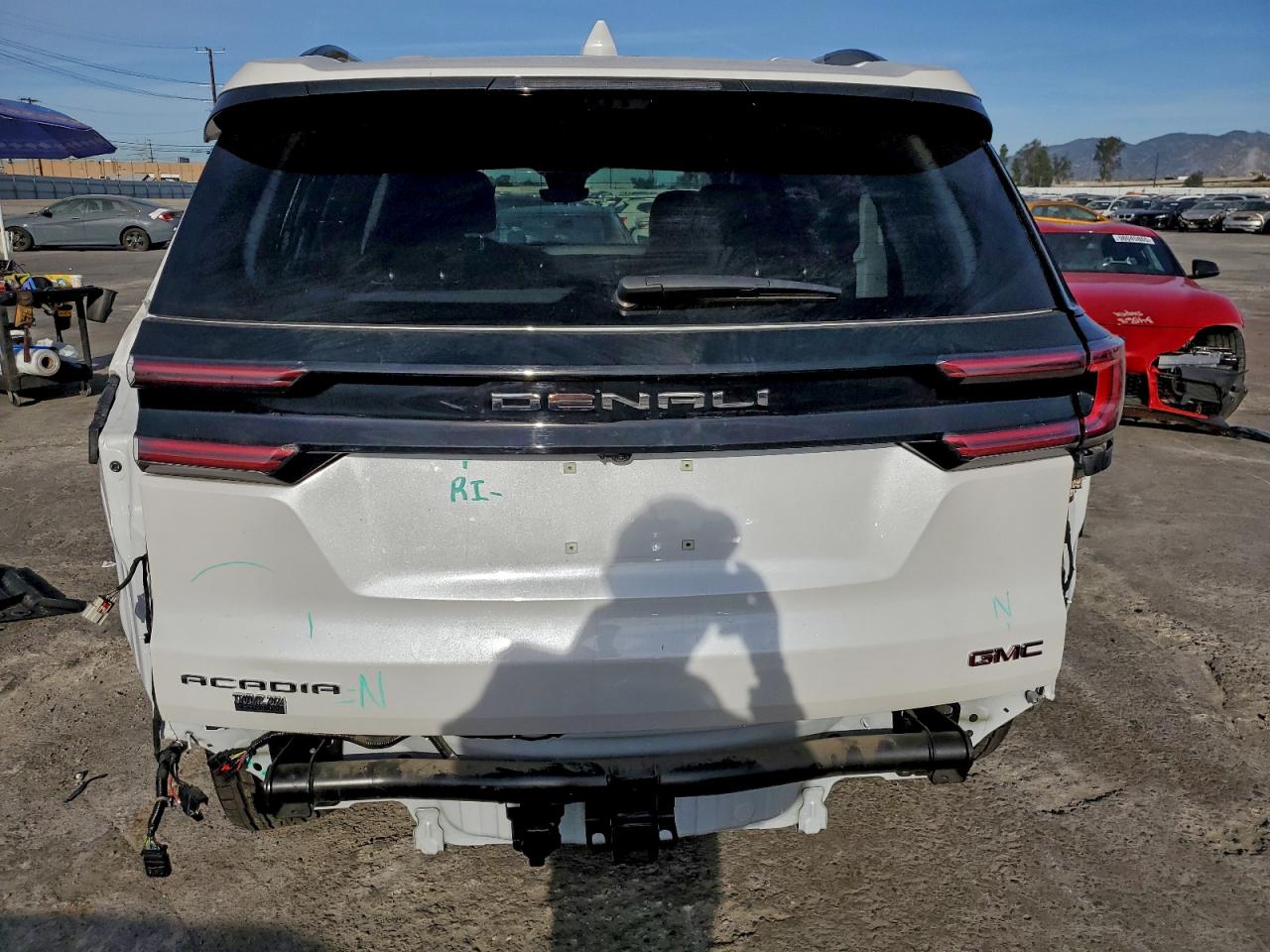 GMC Acadia Denali Image 6