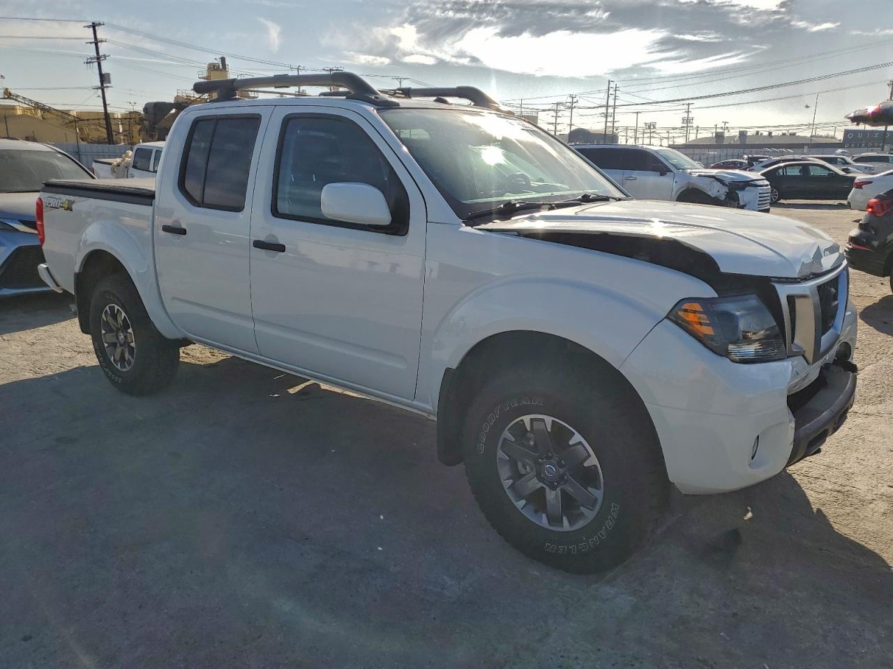 Nissan Frontier S Image 7