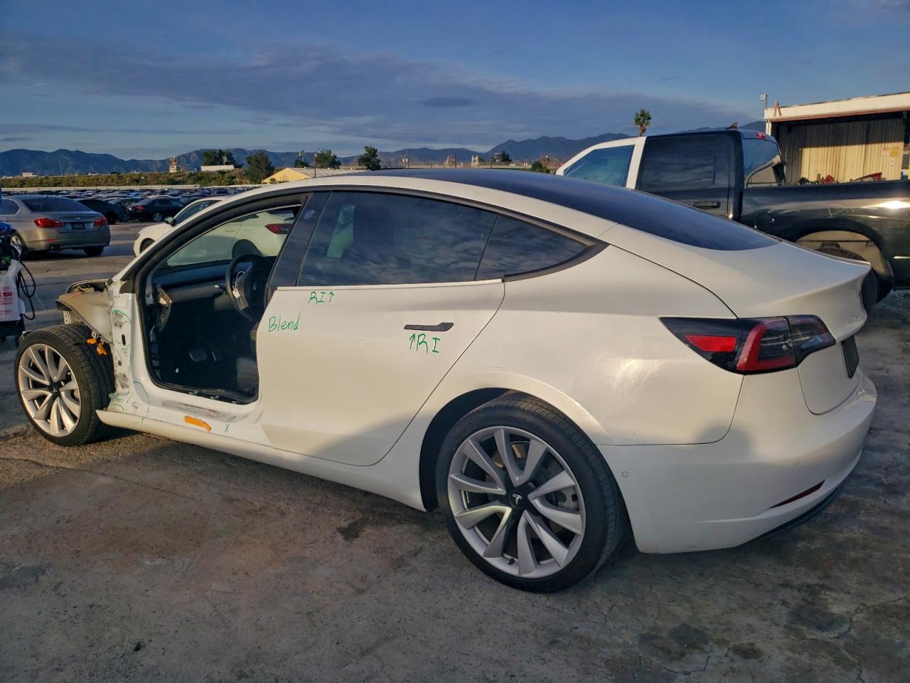 Tesla Model 3 Image 3