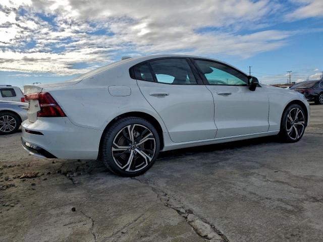 Volvo S60 Core Core Image 7