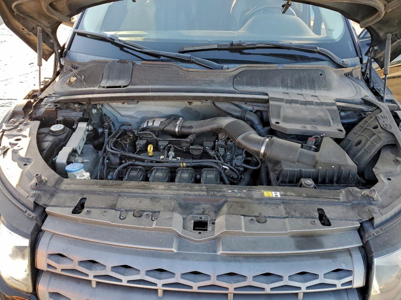 Land Rover Range Rover Pure Premium Image 9