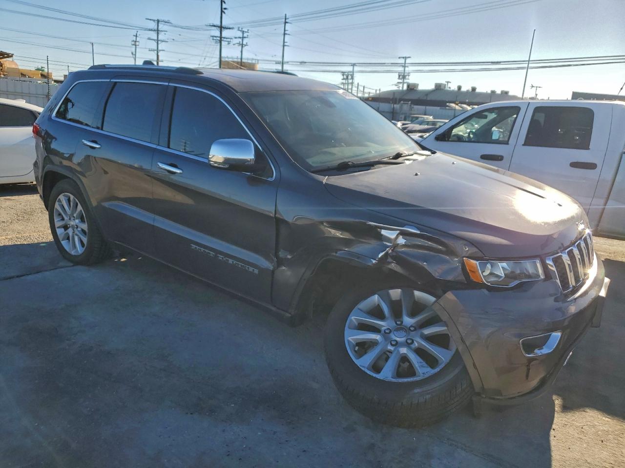 Jeep Grand Cherokee Limited Image 4