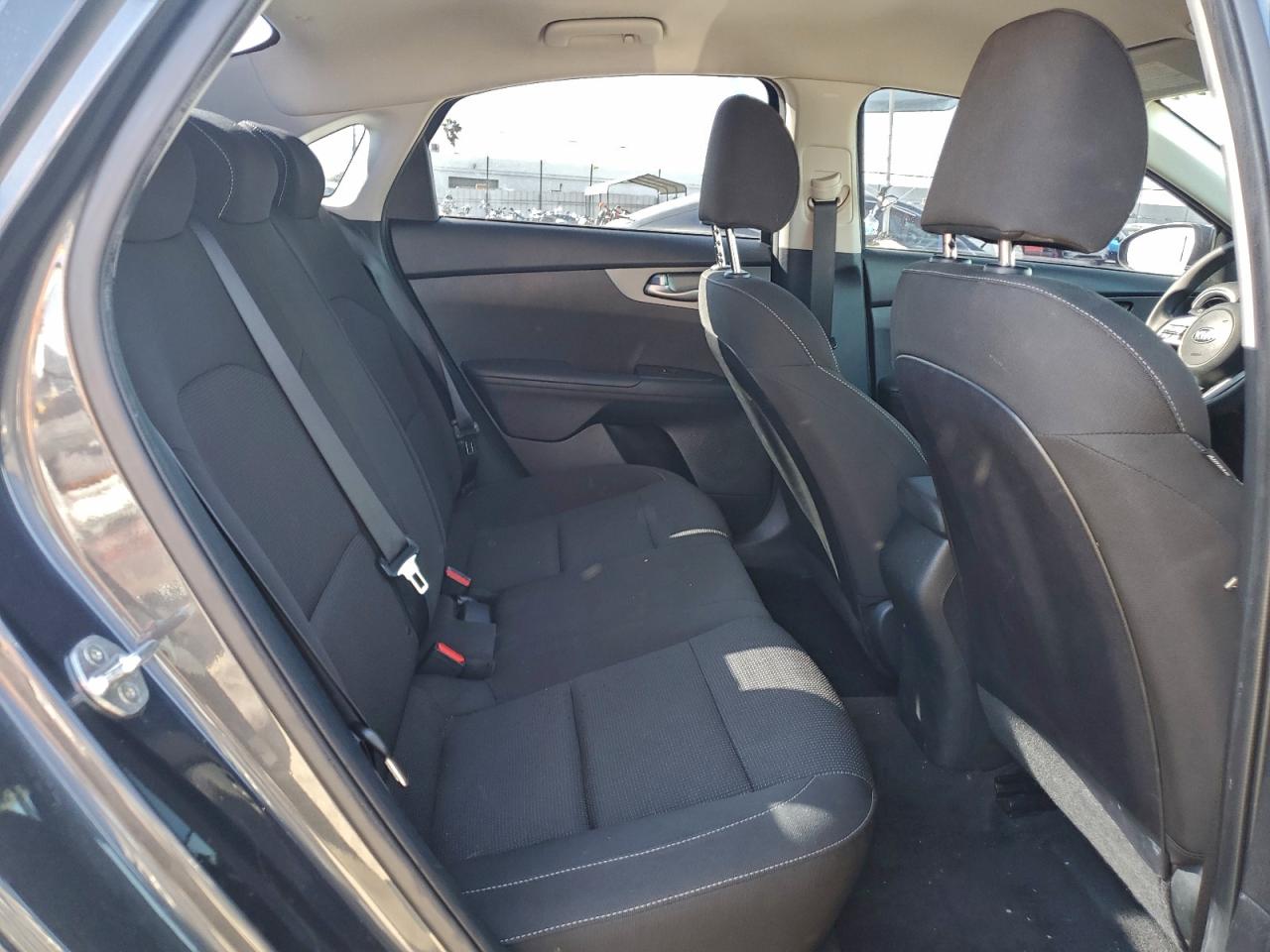 Kia Forte Fe Image 9