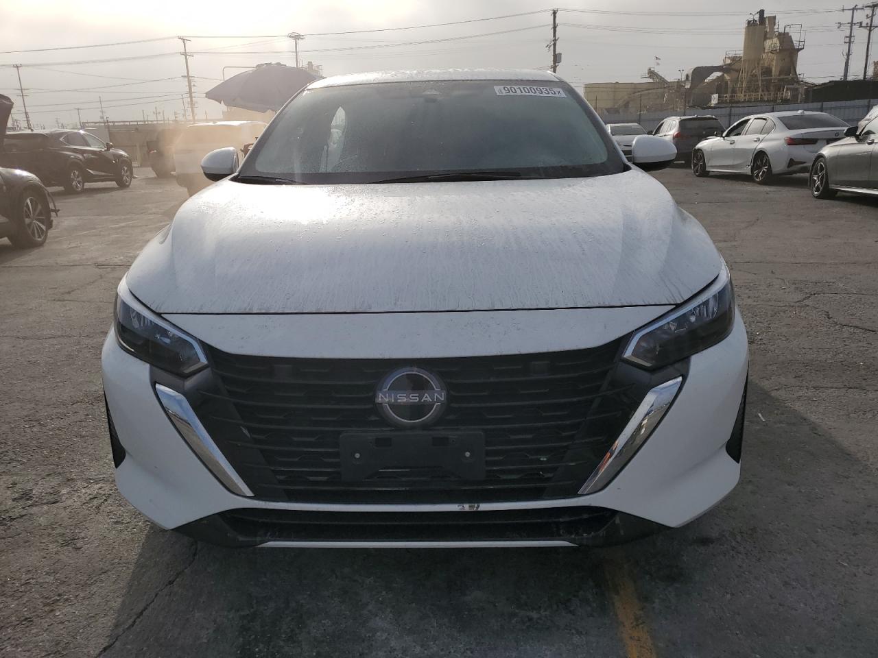 Nissan Sentra Sv Image 2