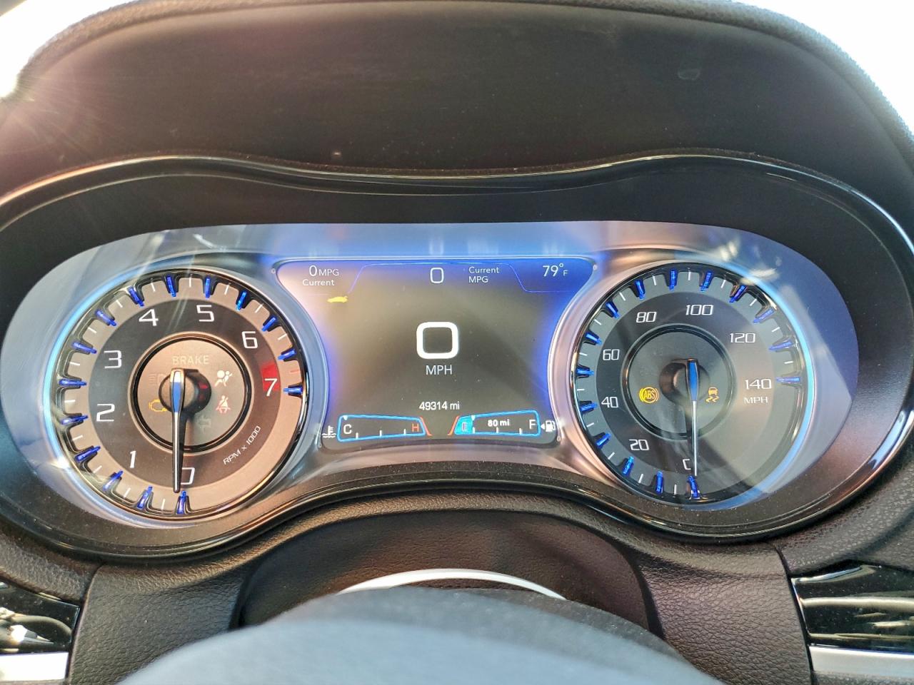 Chrysler 300 S Image 7