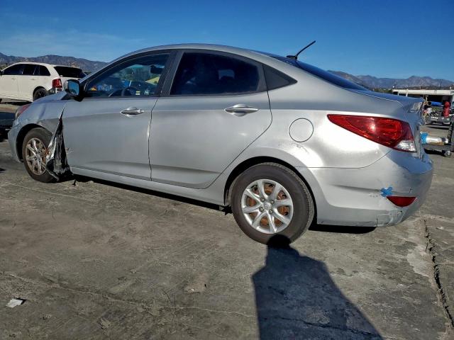 Hyundai ACCENT Gls Image 2