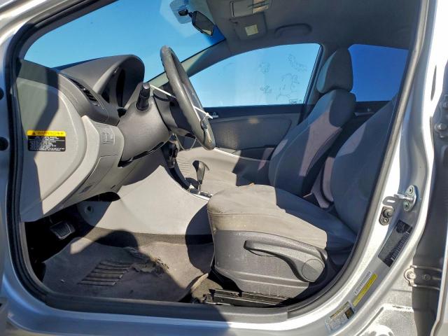 Hyundai ACCENT Gls Image 5