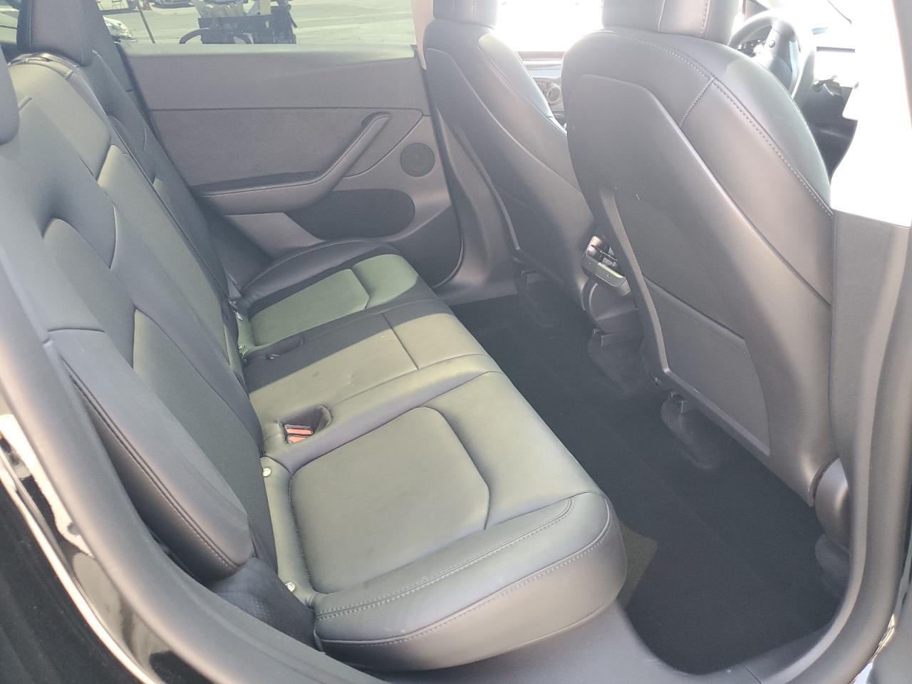 Tesla Model Y Image 7